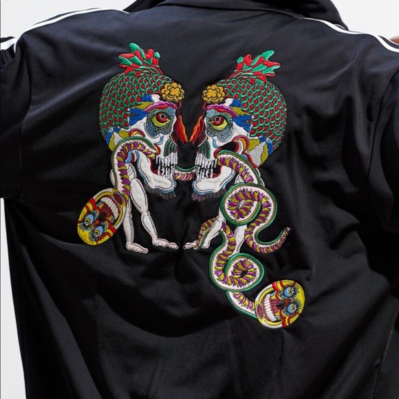 adidas tanaami track top